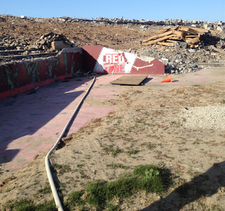 Illustration for article titled We Hopped A Fence And Explored The Ruins Of Candlestick Park